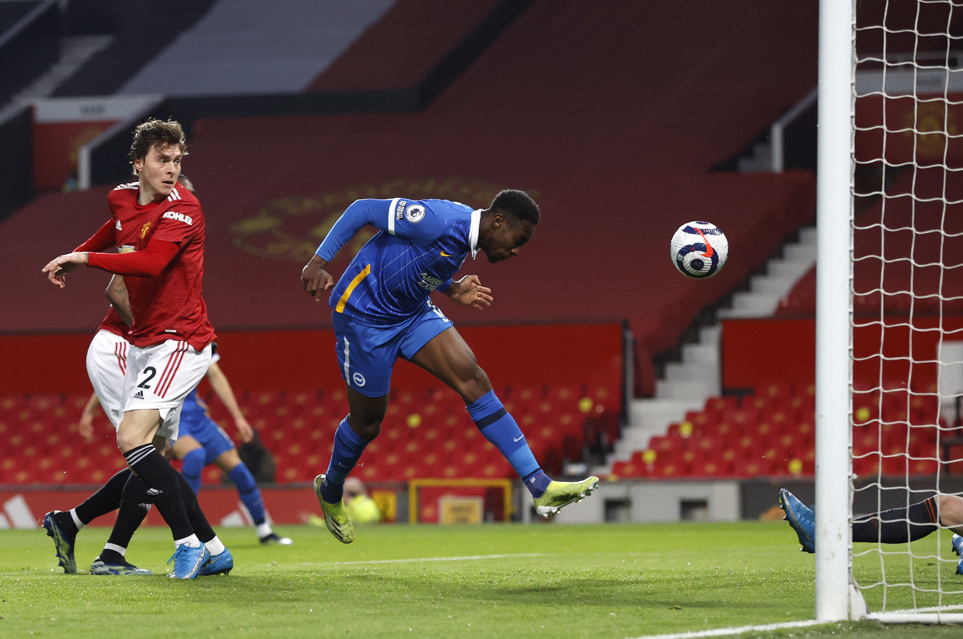 据对手的特 据对手的特