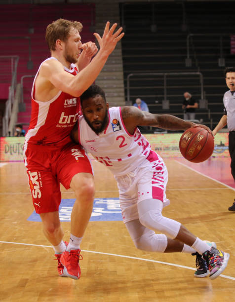 00米自由 00米自由